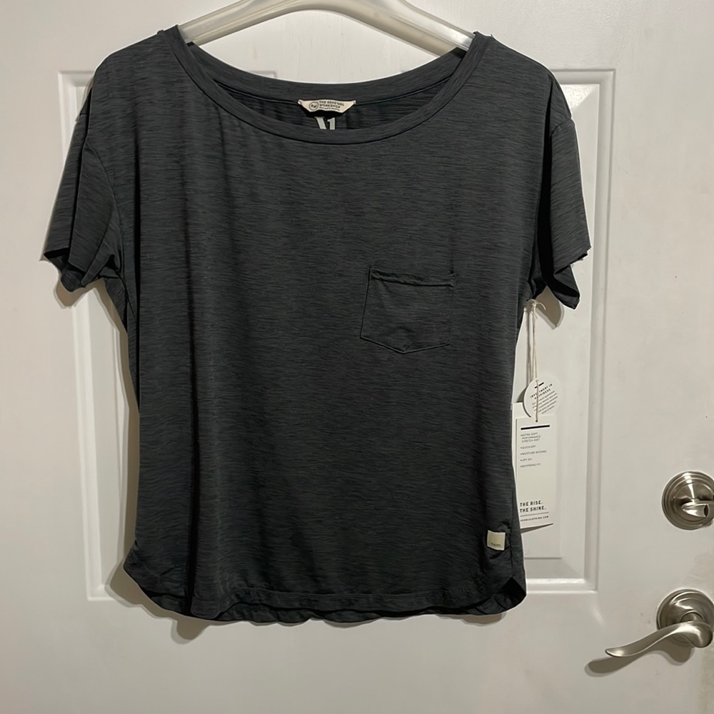 NWT Vuori Lux Performance T-Shirt M